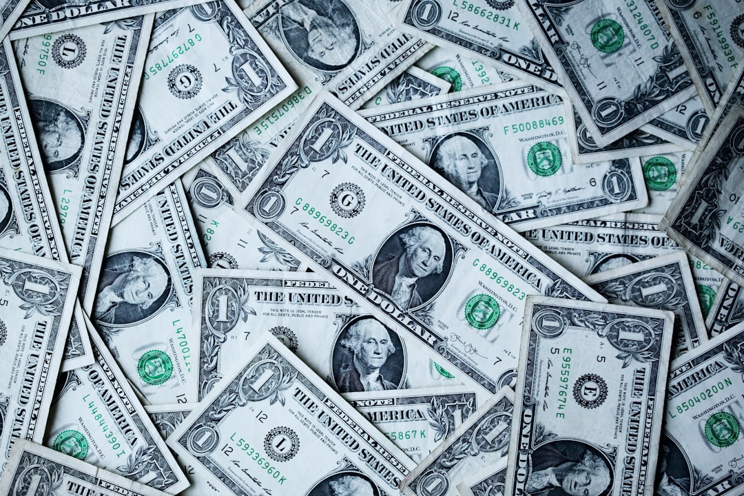 1-usa-dollar-banknotes-8lnbxtxfgzw